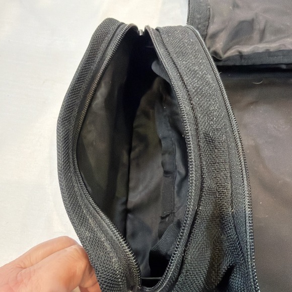 Tumi Alpha Split Travel Kit Toiletry Bag Black Ballistic Nylon Organizer - Picture 7 of 10